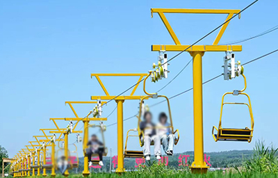 低空小缆车